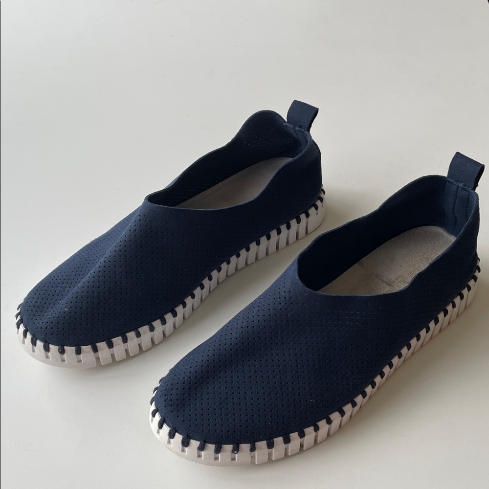 Ilse Jacobsen Tulip Perforated Slip On Shoes 41